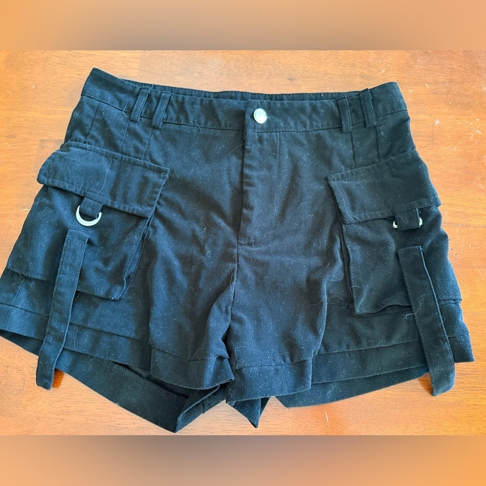 🩳 Academia Solid Flap Pocket Black Corduroy Cargo Shorts, size Large - Picture 4 of 9